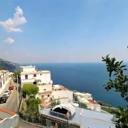 Дом отдыха Terrazza Di Rosa - Sea View