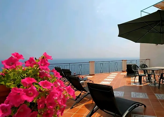 Дом отдыха Terrazza Di Rosa - Sea View Праяно